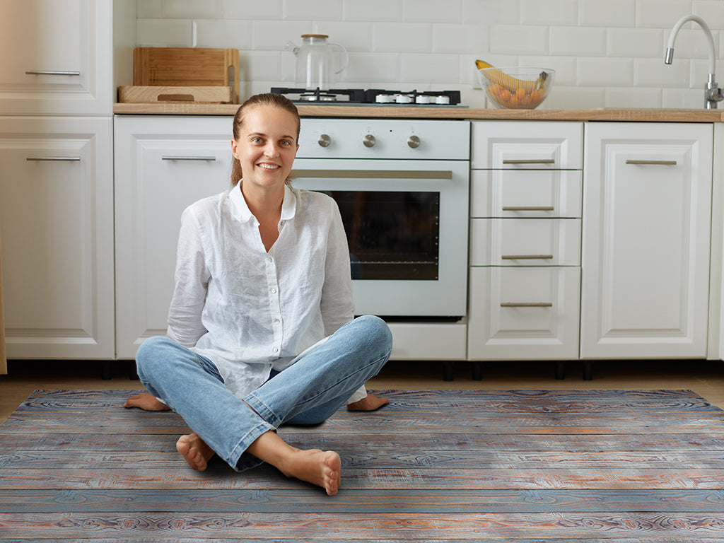 Rustic pine wood texture vinyl floor mat with natural patina pattern – Water-Resistant & Non-Slip for Bathroom, Kitchen, Hallway – 70 cm Width  | By the Meter